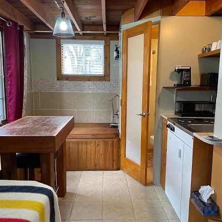 Luna Bed & Breakfast Grand Forks Esterno foto