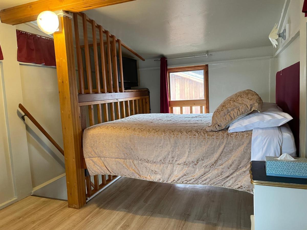 Luna Bed & Breakfast Grand Forks Esterno foto