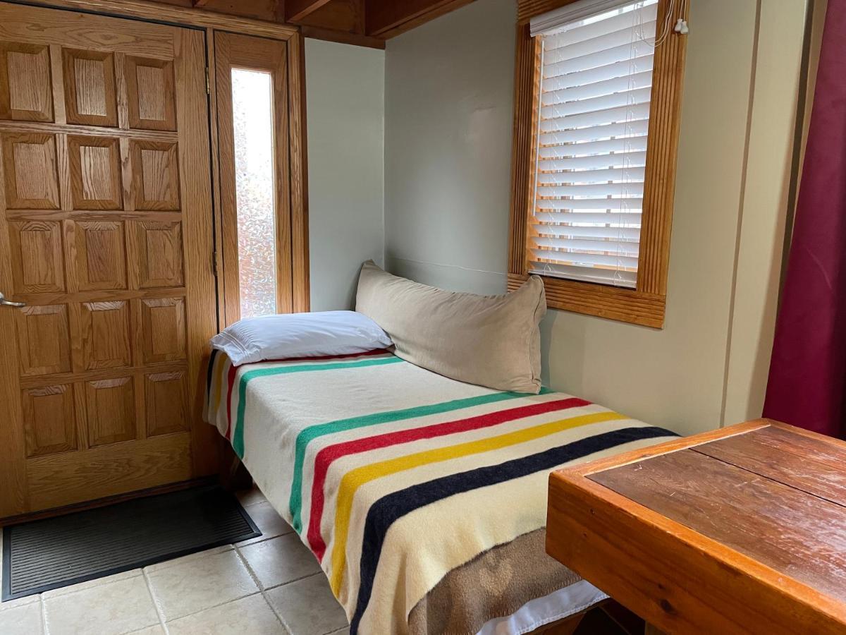Luna Bed & Breakfast Grand Forks Esterno foto