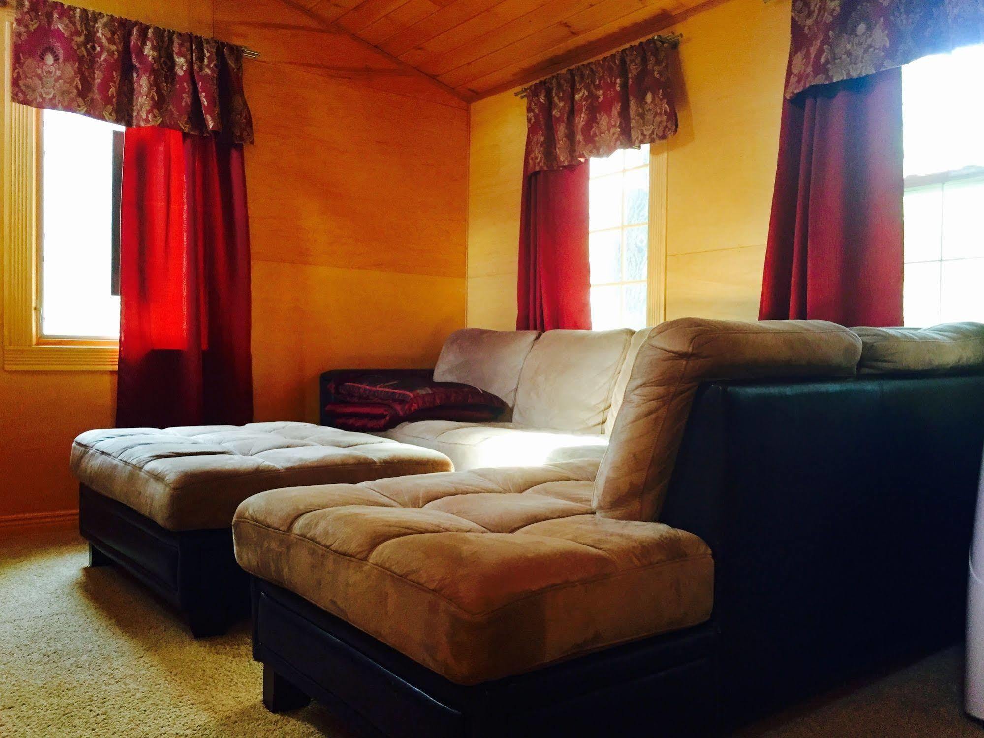 Luna Bed & Breakfast Grand Forks Esterno foto